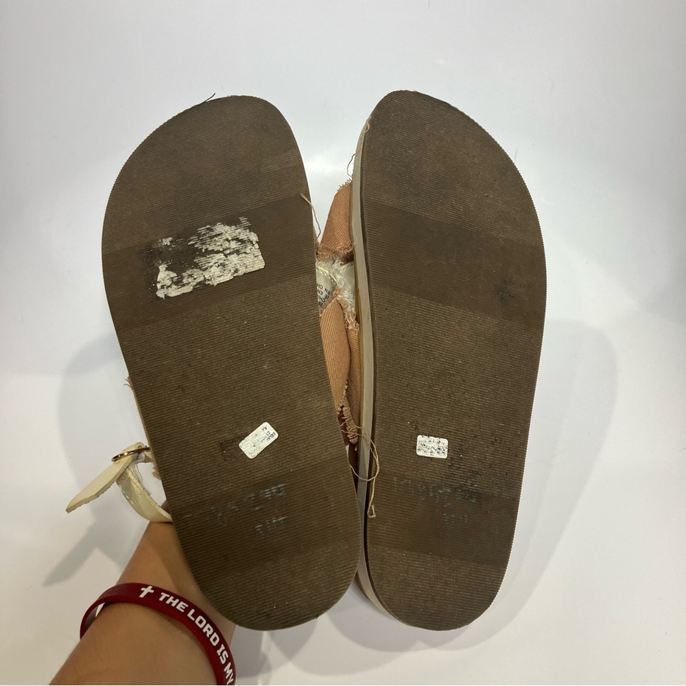 American Eagle Patchwork Criss Cross Sandals Whit… - image 8